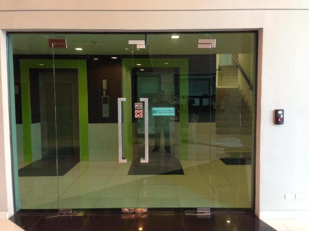 Ipremium Sukhumvit 81 Hotel Bangkok Exteriör bild