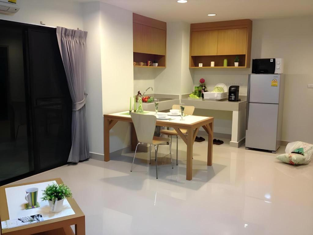 Ipremium Sukhumvit 81 Hotel Bangkok Exteriör bild