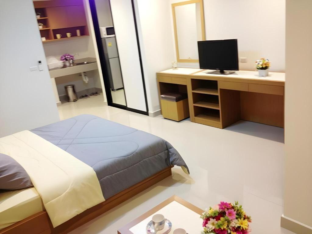 Ipremium Sukhumvit 81 Hotel Bangkok Exteriör bild
